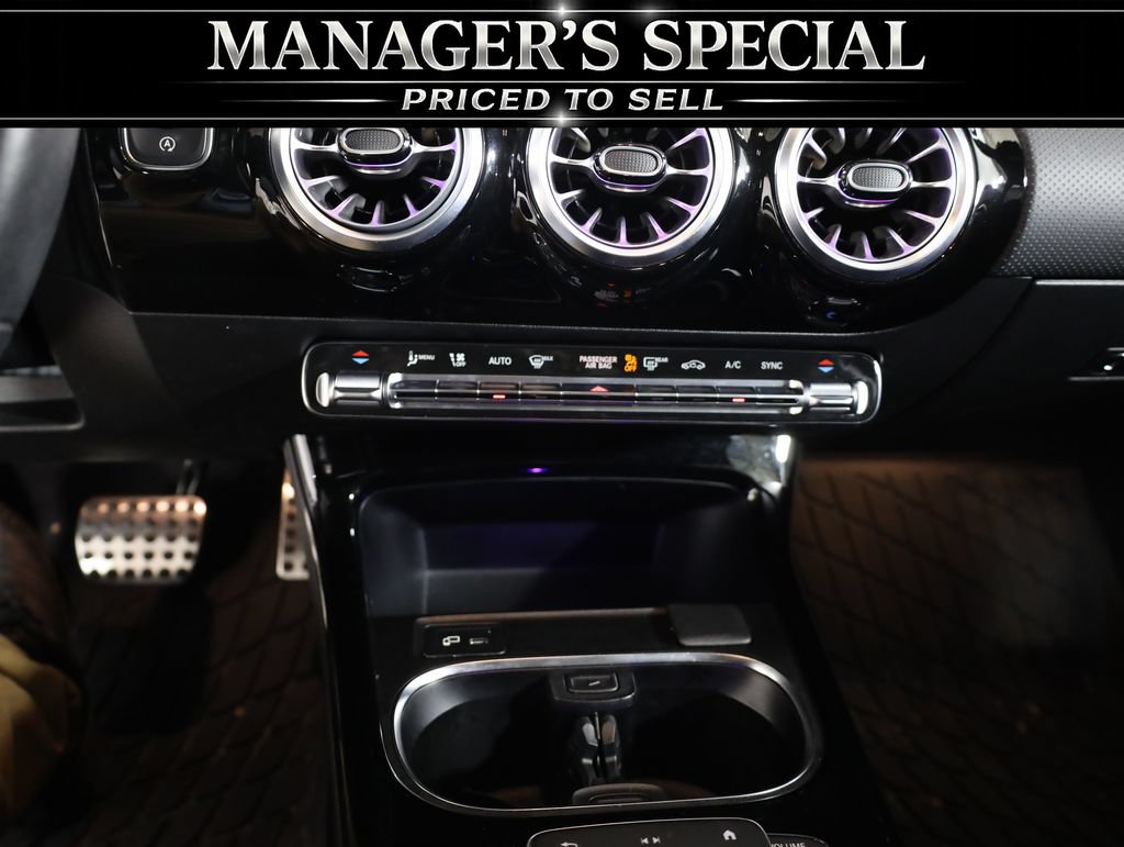 Used 2022 Mercedes-Benz CLA 250 4MATIC image 25