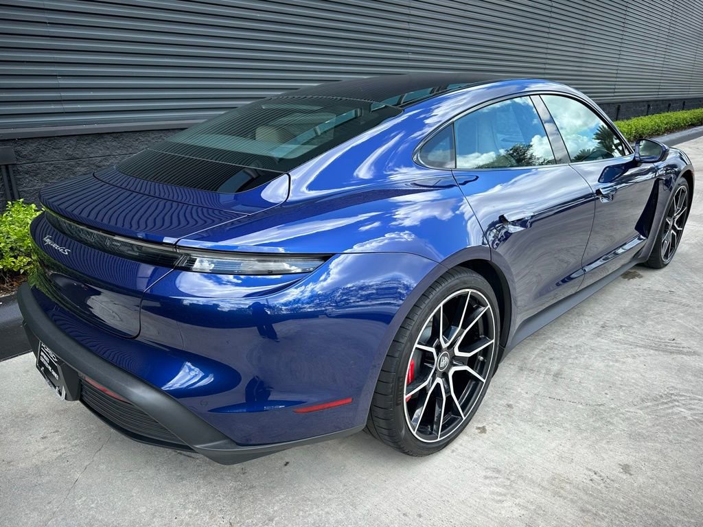 Certified 2024 Porsche Taycan 4S image 9