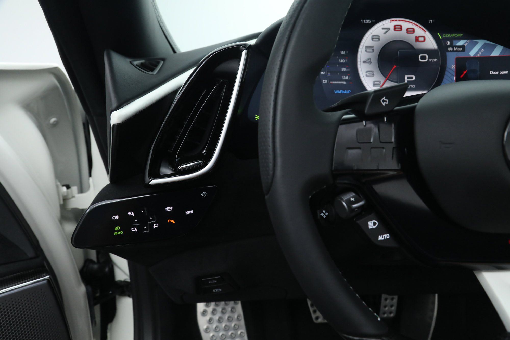 Certified 2025 Ferrari Roma Spider RWD image 30