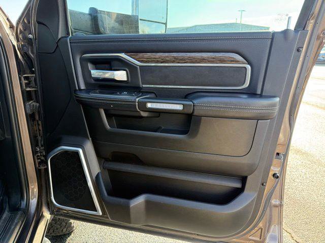 Used 2019 RAM 3500 Laramie image 26