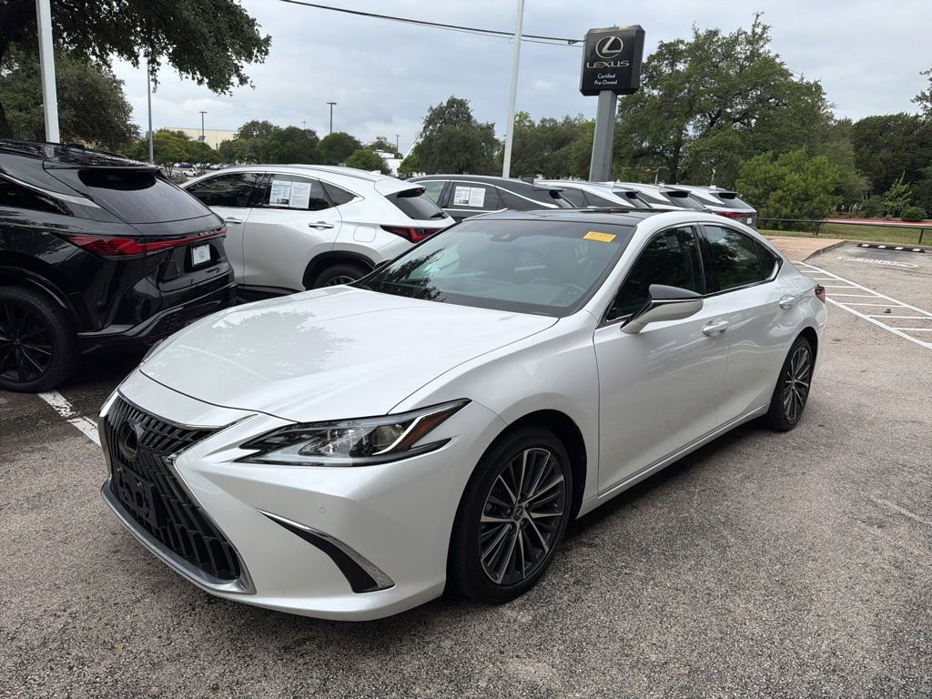 Used 2024 Lexus ES 350 w/ Premium Package FWD image 2