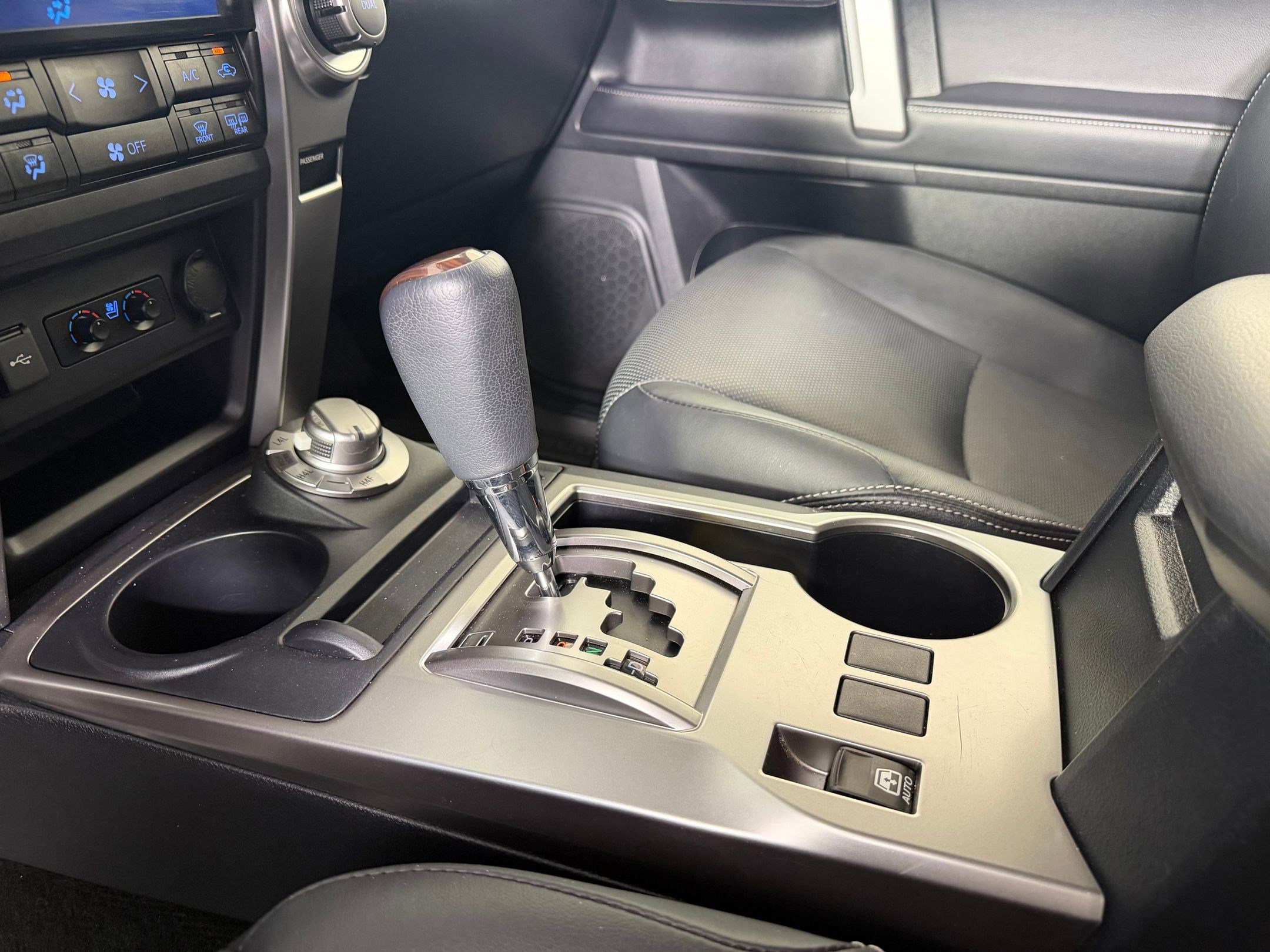 Used 2024 Toyota 4Runner Limited image 17