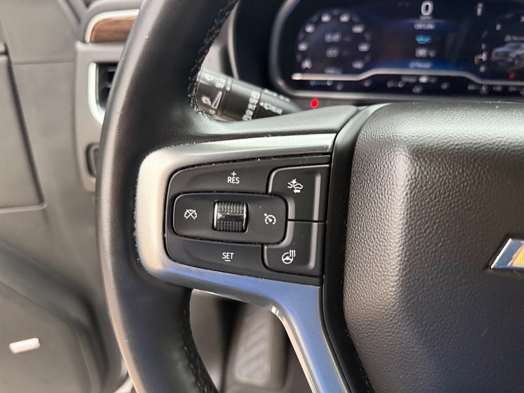 Used 2023 Chevrolet Suburban Premier AWD/4WD image 16