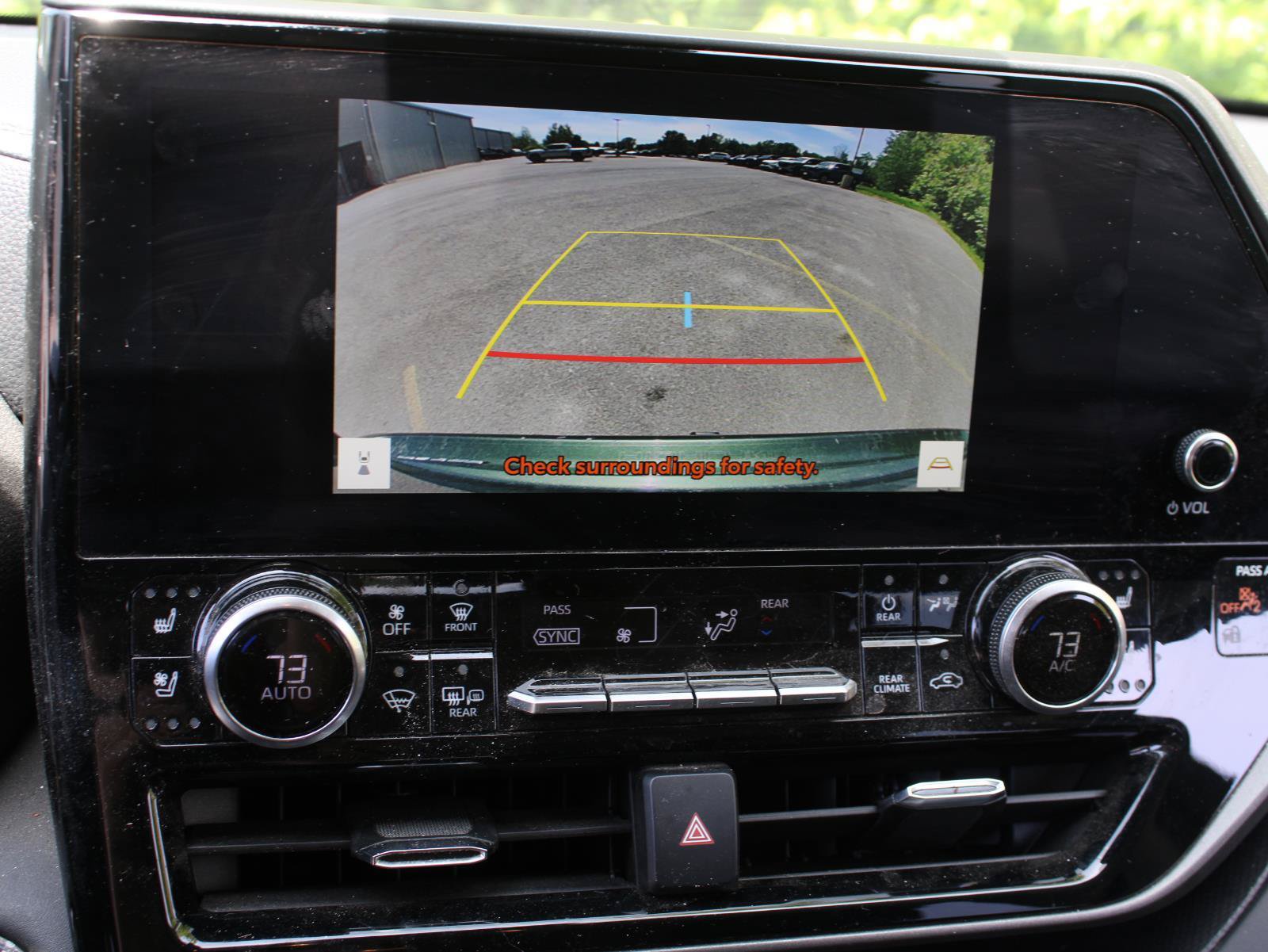 Used 2023 Toyota Highlander Limited AWD/4WD image 14