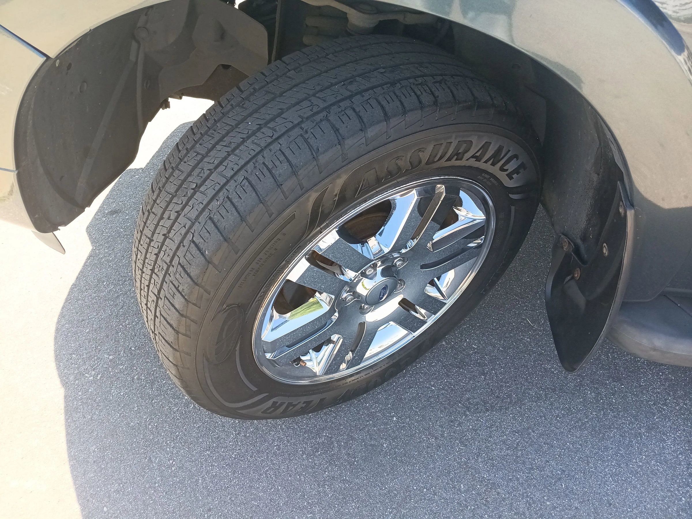 Used 2010 Ford Explorer Sport Trac Limited image 24