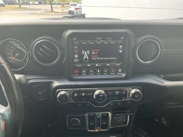 Used 2021 Jeep Wrangler Unlimited Sahara AWD/4WD image 19