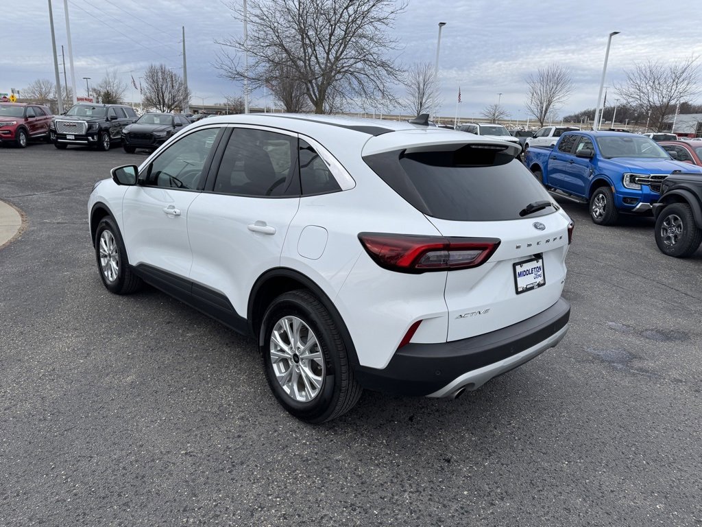 Certified 2023 Ford Escape Active w/ Tech Pack #2 image 3