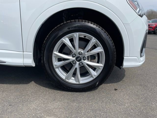 Used 2023 Audi Q3 2.0T Premium Plus w/ Premium Plus Package image 37