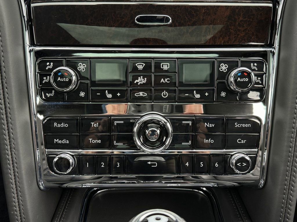 Used 2013 Bentley Mulsanne image 92