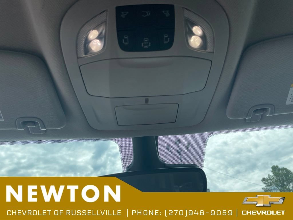 Used 2023 Chrysler Pacifica Touring-L FWD image 18