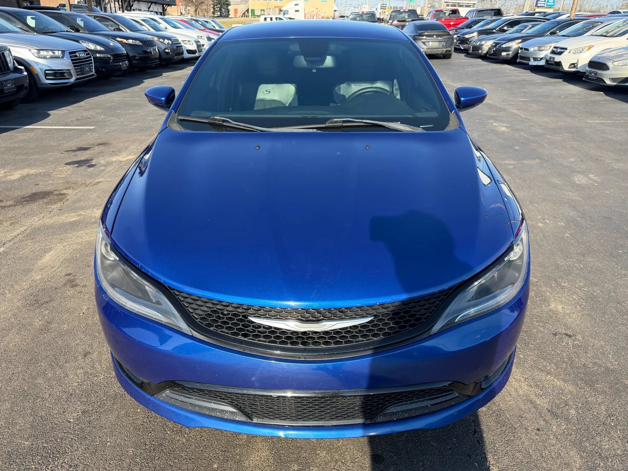 Used 2015 Chrysler 200 S FWD image 9
