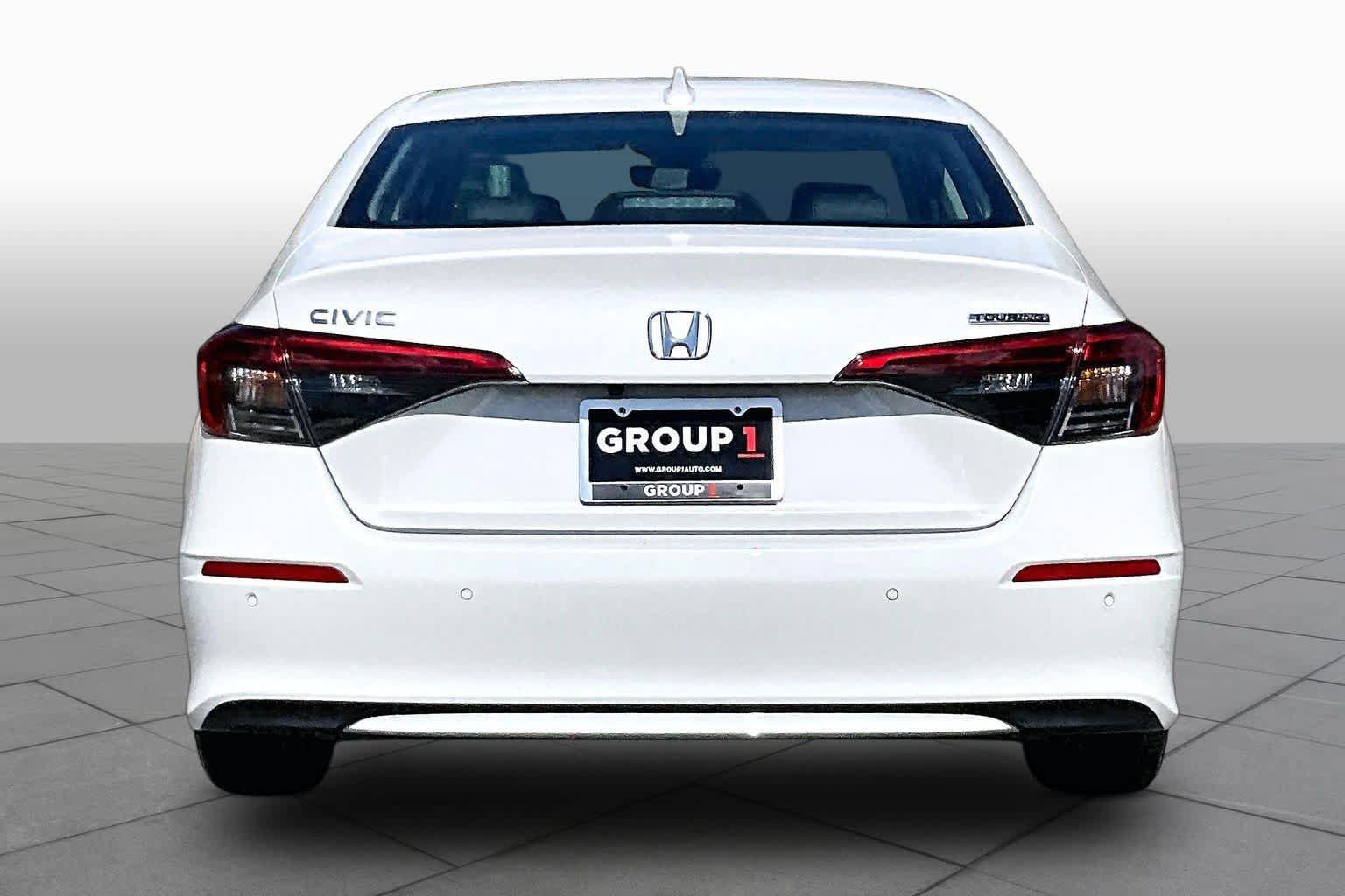 Used 2024 Honda Civic Touring image 5