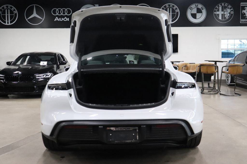 Used 2020 Porsche Taycan 4S image 25