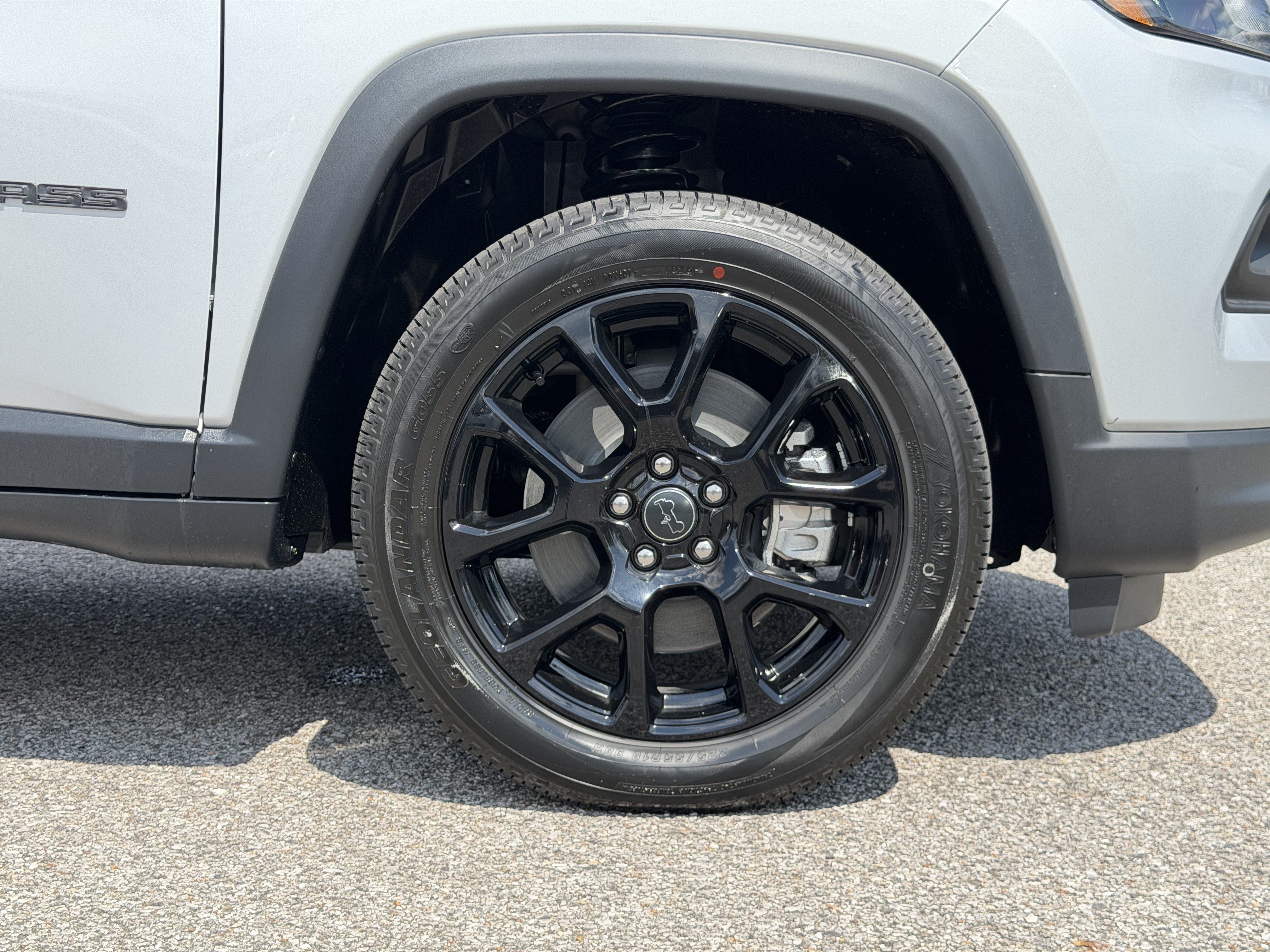 New 2026 Jeep Compass Latitude AWD/4WD image 13