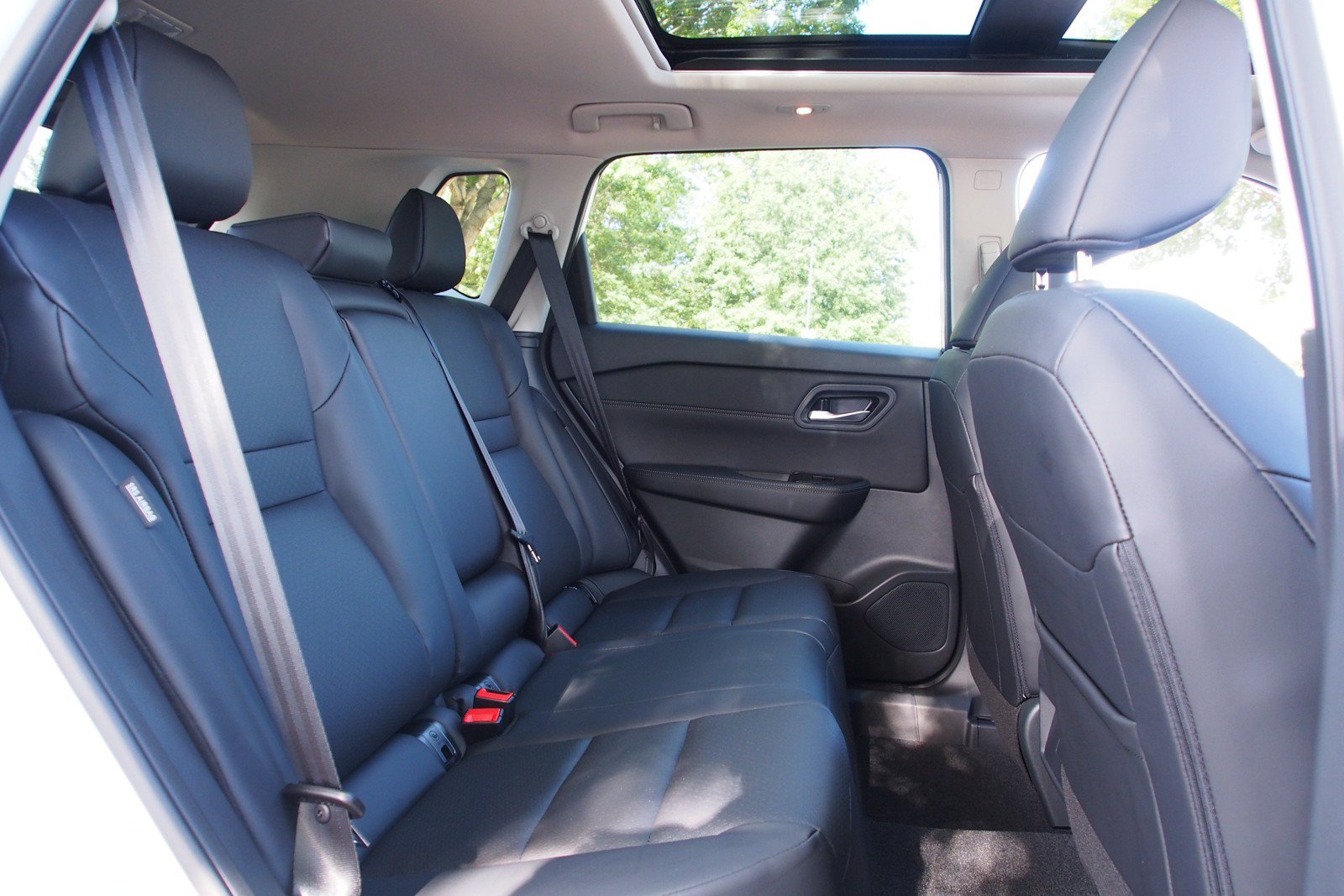 New 2026 Nissan Rogue Dark Armor FWD image 14