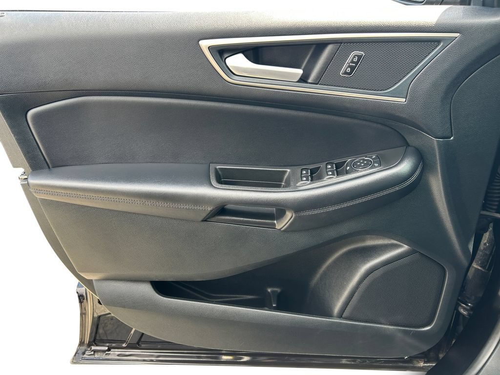Used 2024 Ford Edge SEL AWD/4WD image 25