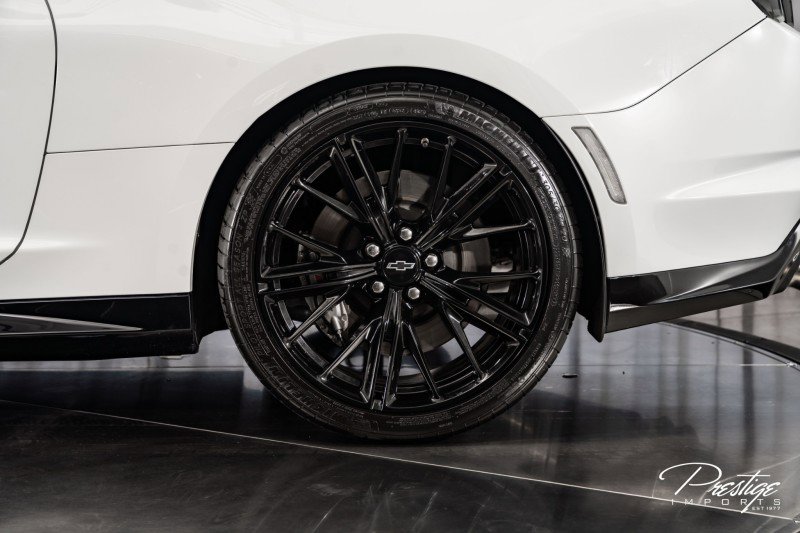 Used 2022 Chevrolet Camaro ZL1 image 16