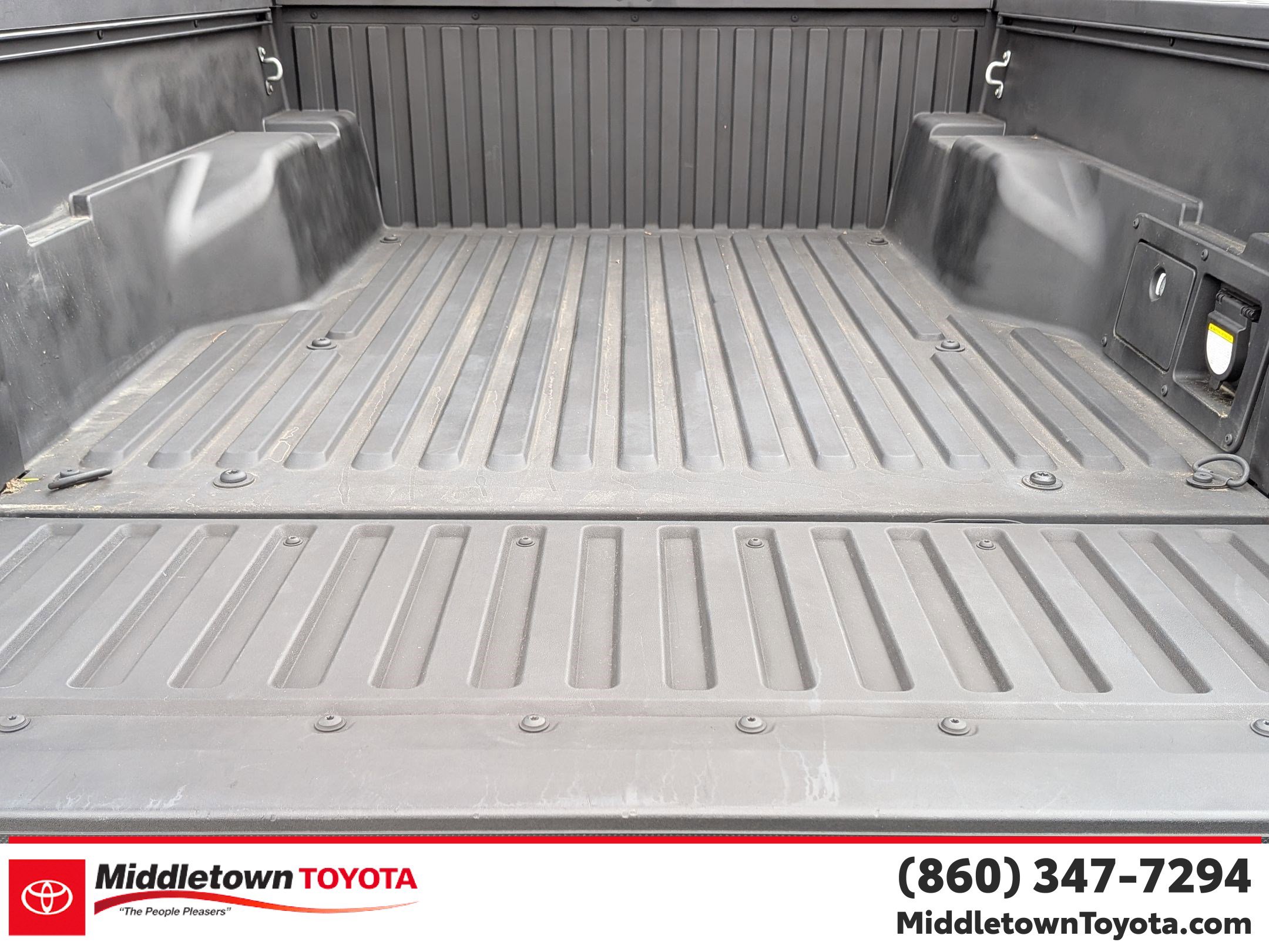 Used 2023 Toyota Tacoma TRD Sport AWD/4WD image 32