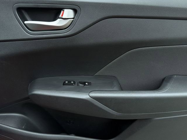 Used 2019 Hyundai Accent SE FWD image 35