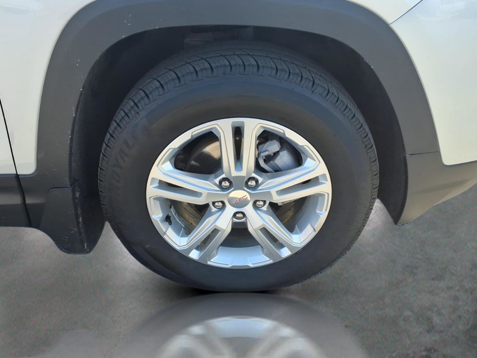 Used 2022 GMC Terrain SLE w/ Driver Convenience Package image 10