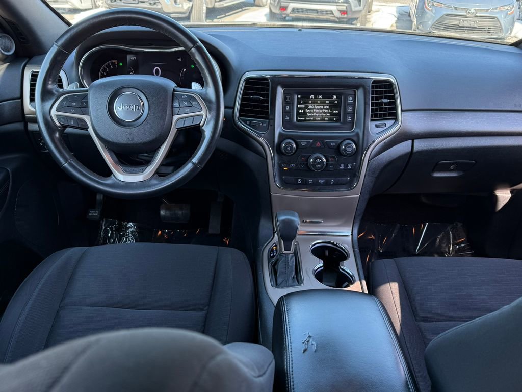 Used 2016 Jeep Grand Cherokee Laredo w/ Quick Order Package 23E image 16