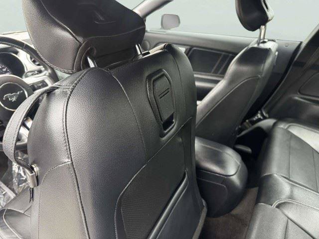 Used 2018 Ford Mustang Premium RWD image 36
