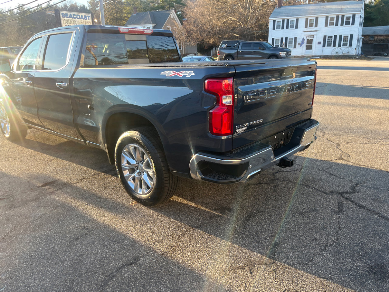 Used 2020 Chevrolet Silverado 1500 LTZ w/ LTZ Premium Package image 5