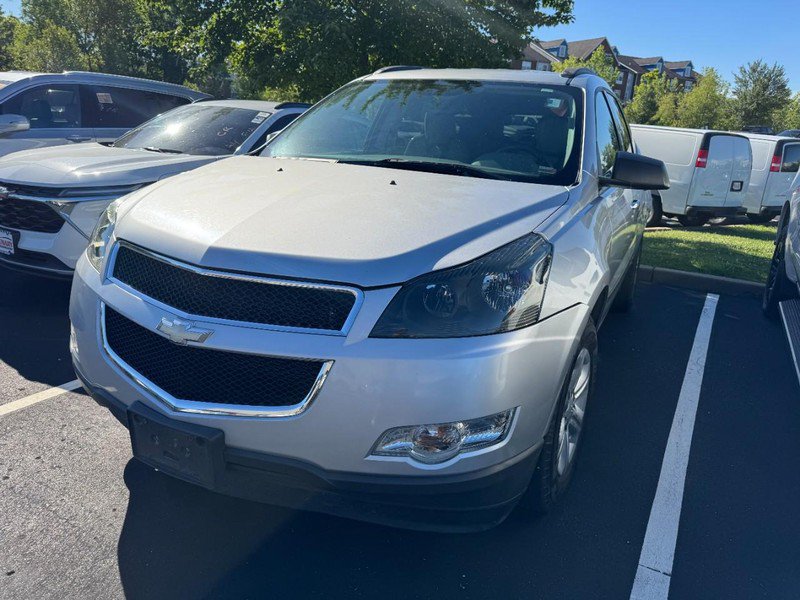 Used 2011 Chevrolet Traverse LS FWD image 3
