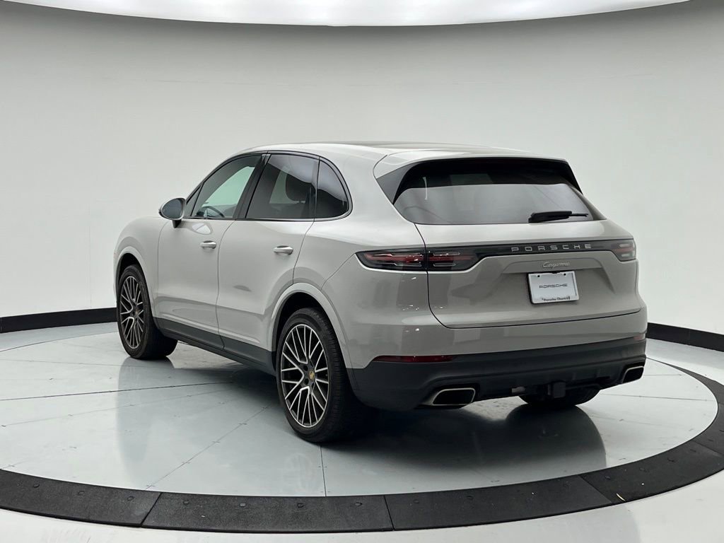 Used 2023 Porsche Cayenne image 3