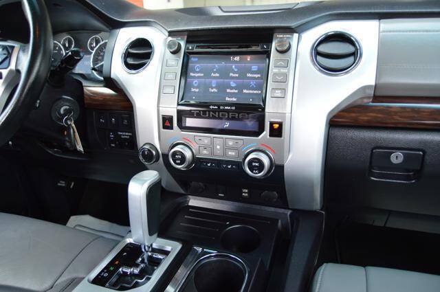 Used 2016 Toyota Tundra Limited w/ Limited Premium Package AWD/4WD image 21