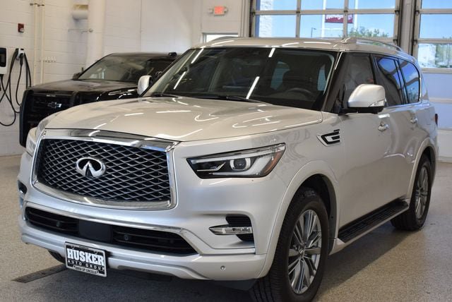 Used 2022 INFINITI QX80 Luxe w/ Cargo Package AWD/4WD image 9