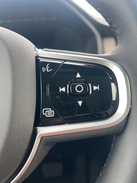 New 2026 Volvo XC90 T8 Plus w/ Protection Package Premier image 14