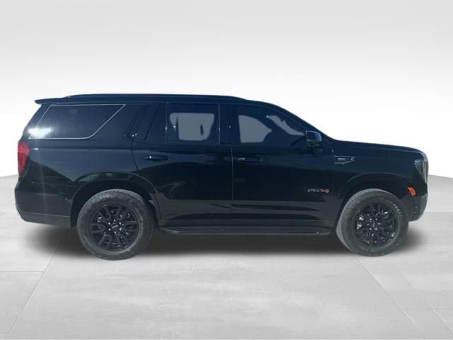 Used 2024 GMC Yukon AT4 w/ Technology Package image 2