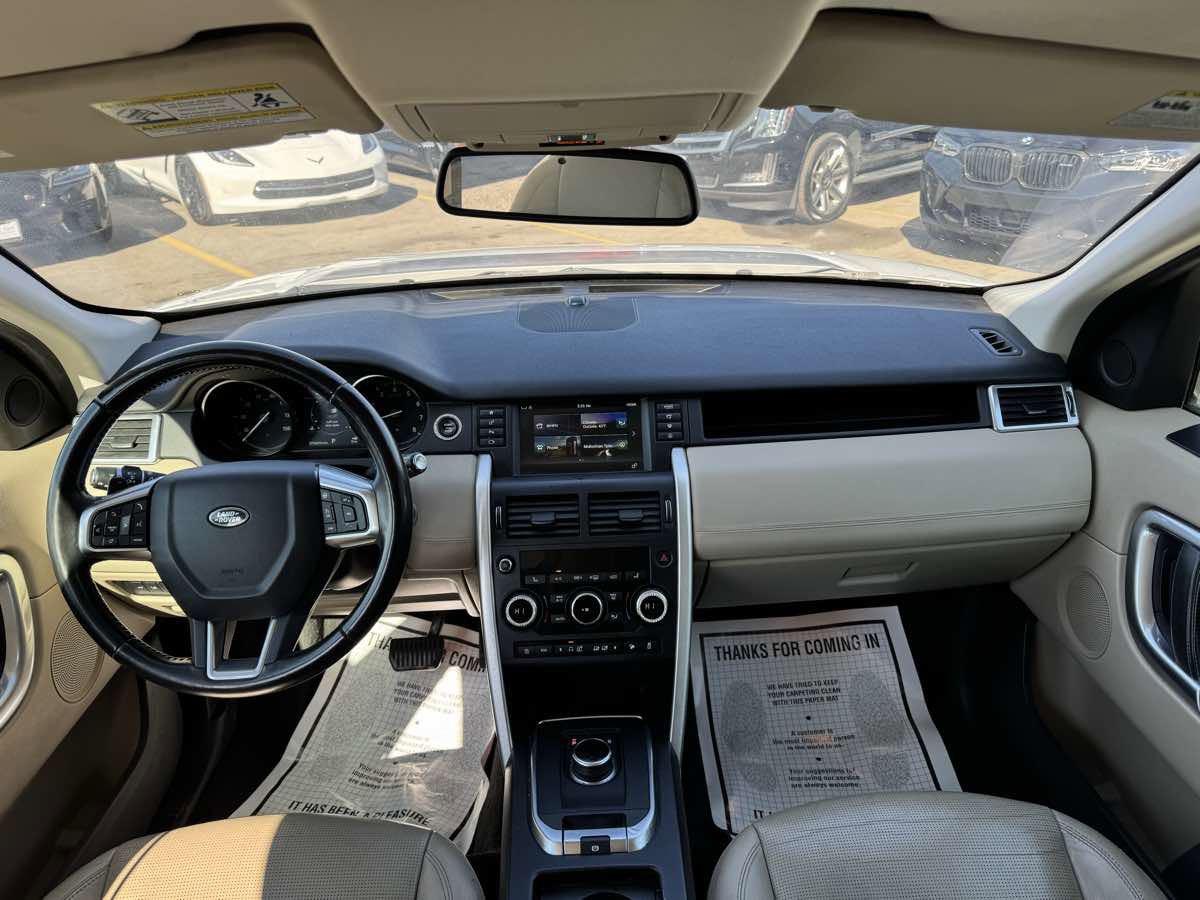 Used 2018 Land Rover Discovery Sport HSE image 21