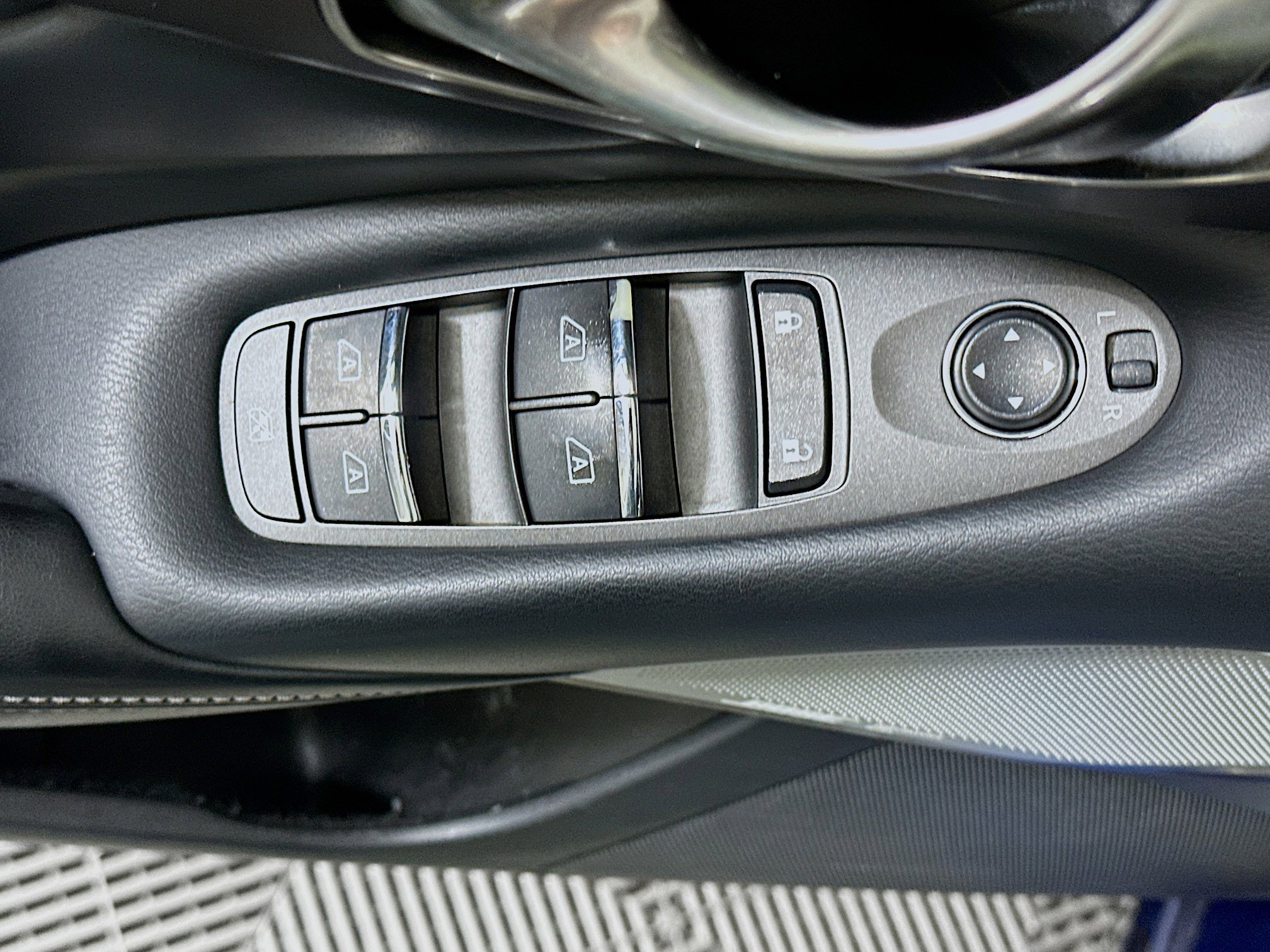 Used 2017 INFINITI Q50 Red Sport 400 image 15