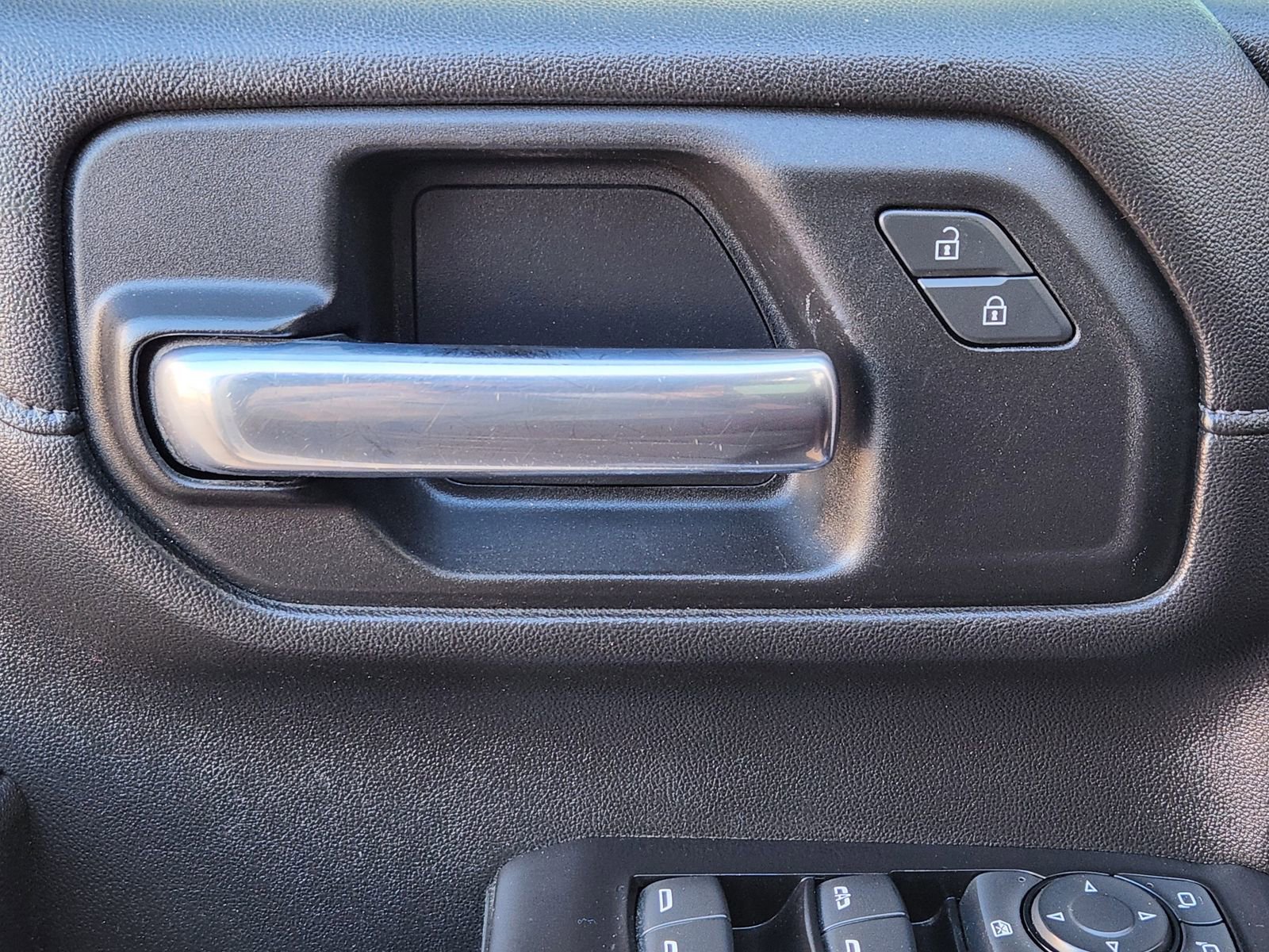 Used 2021 Chevrolet Silverado 2500 LT w/ Z71 Off-Road Package AWD/4WD image 26