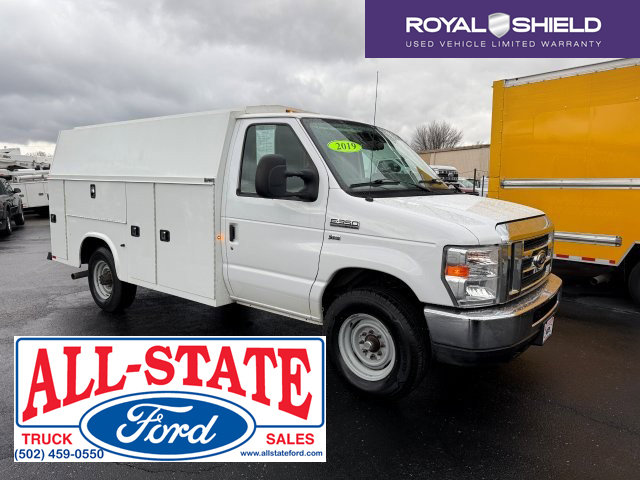 Used 2019 Ford E-350 and Econoline 350 Super Duty w/ Power Windows & Locks Group RWD image 2