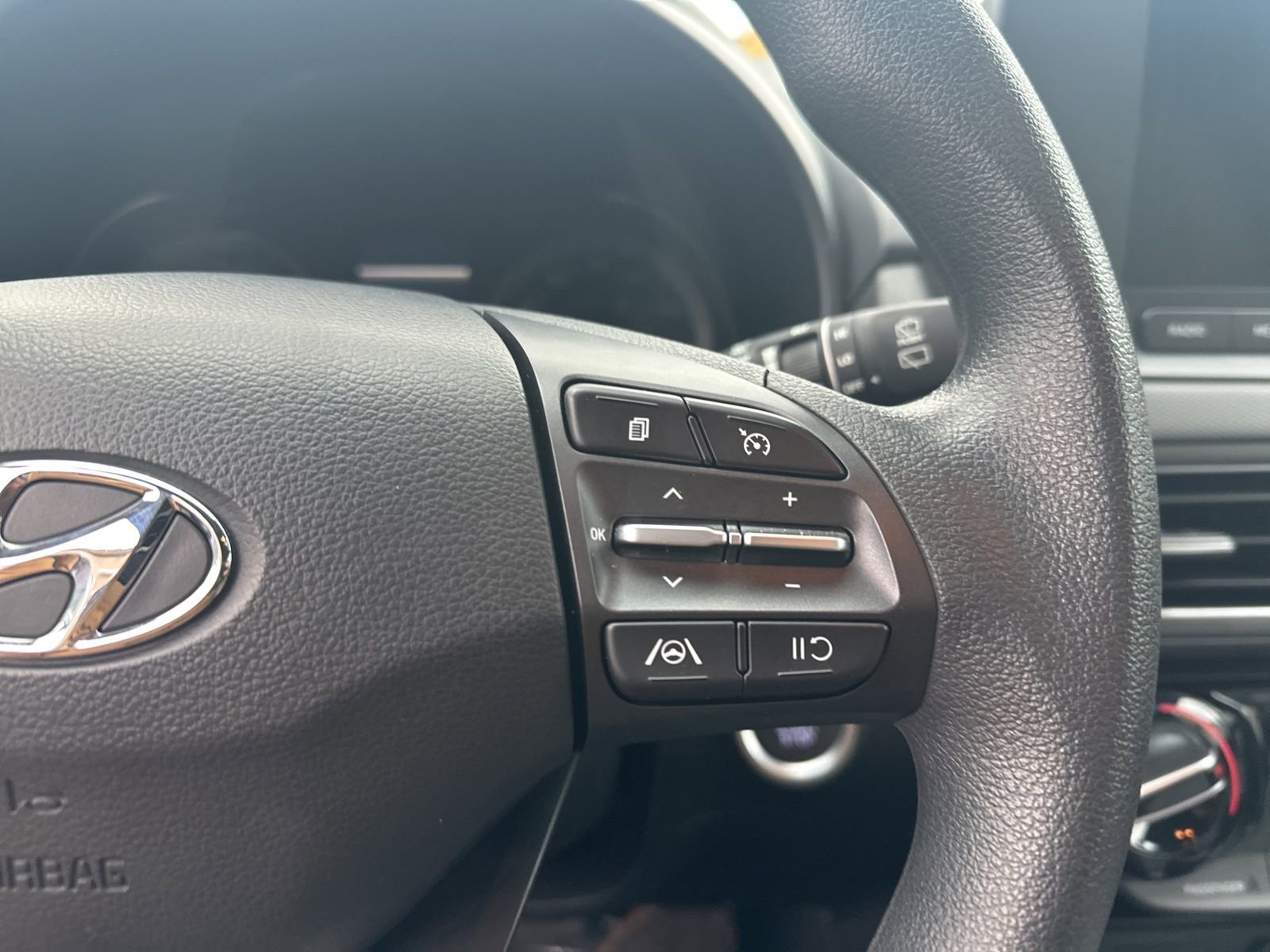 Used 2023 Hyundai Kona SEL image 16