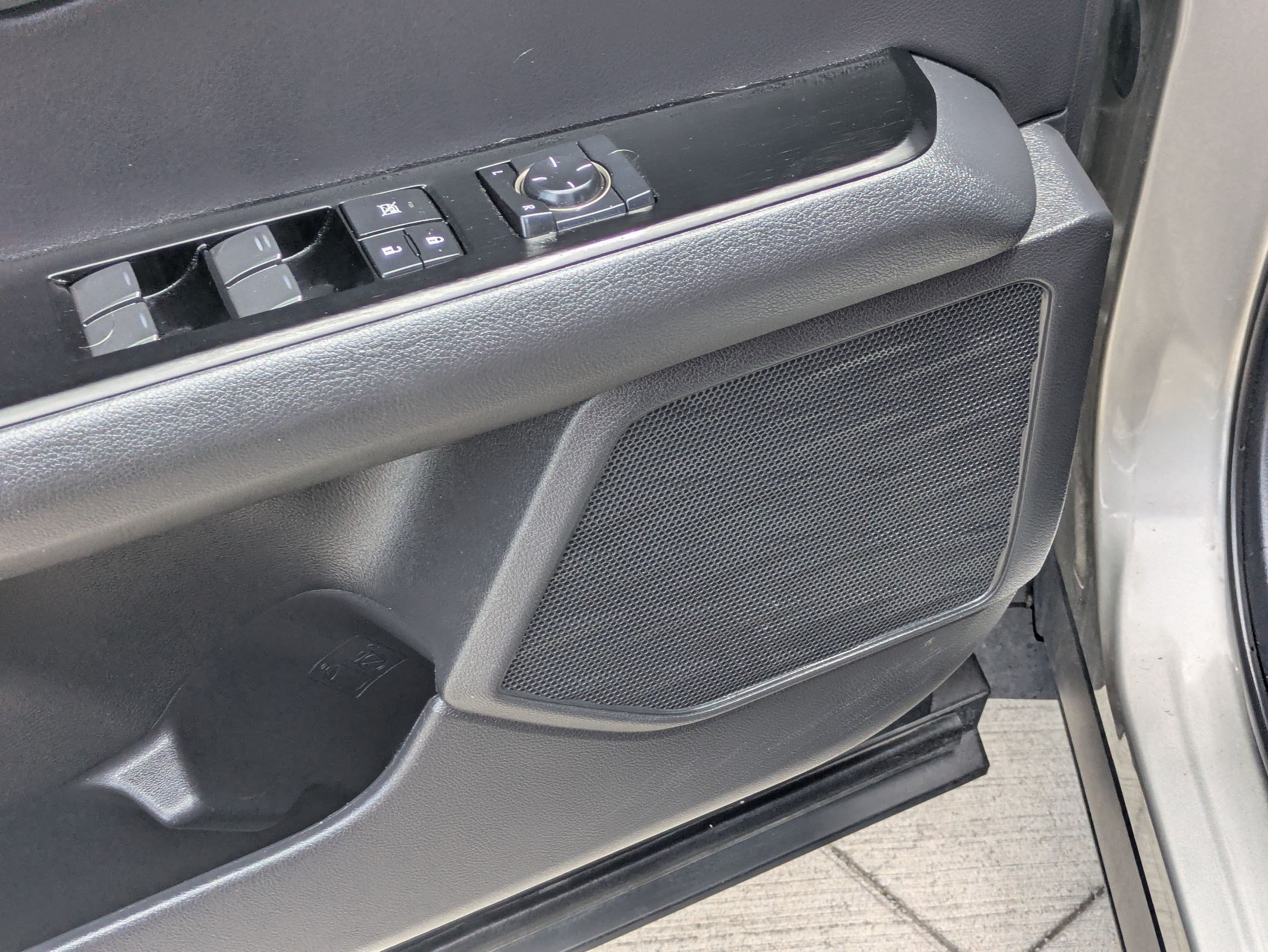 Used 2020 Lexus UX 250h F Sport w/ F Sport Premium Package AWD/4WD image 14