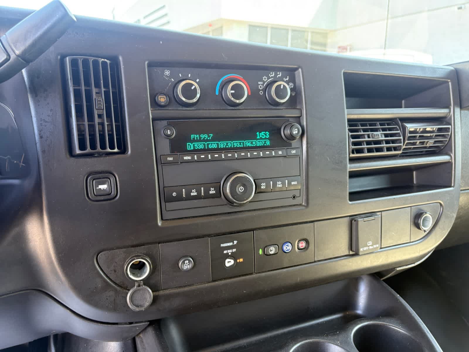 Used 2023 Chevrolet Express 3500 LS RWD image 15