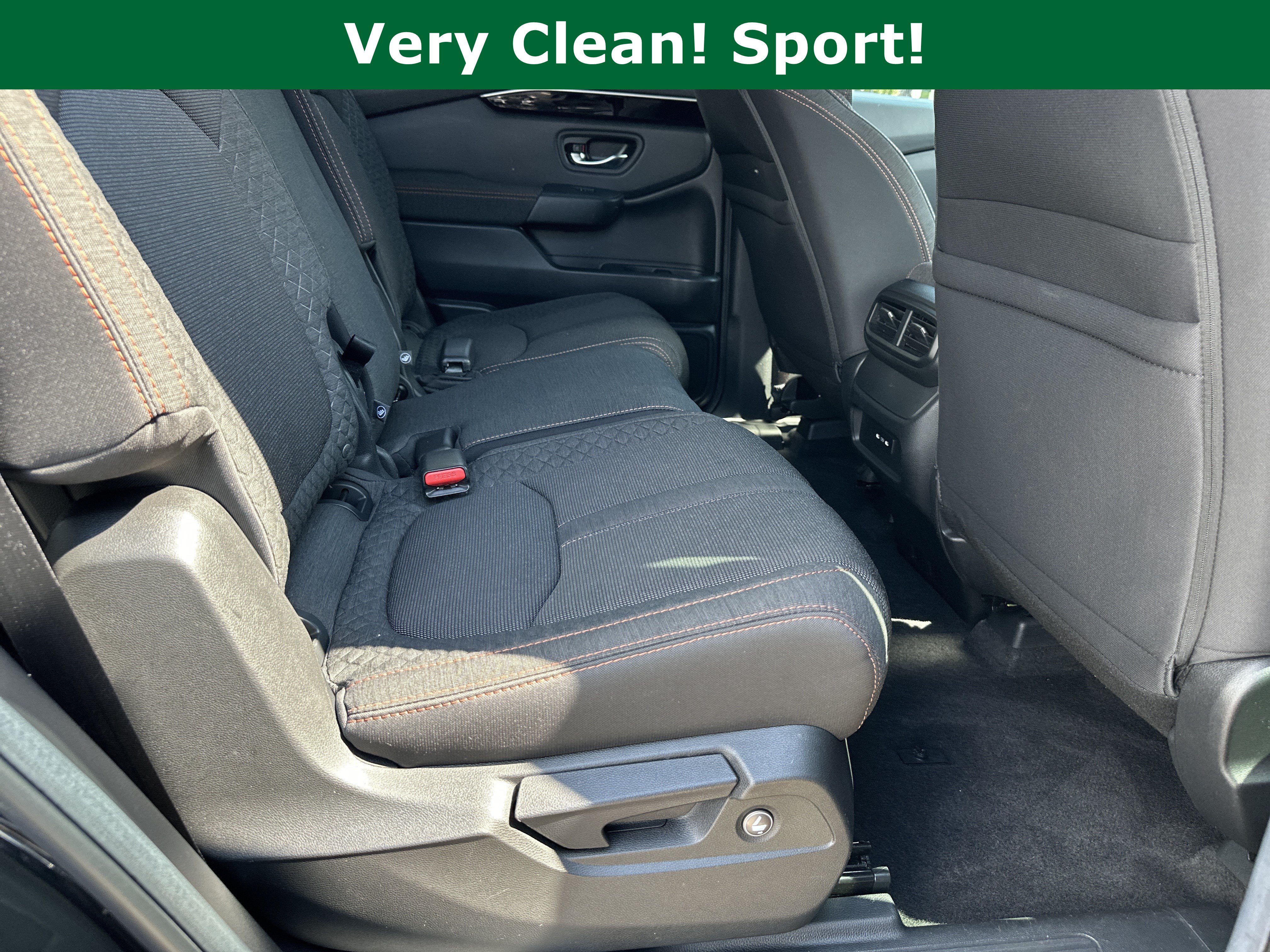 Used 2025 Honda Pilot Sport image 17