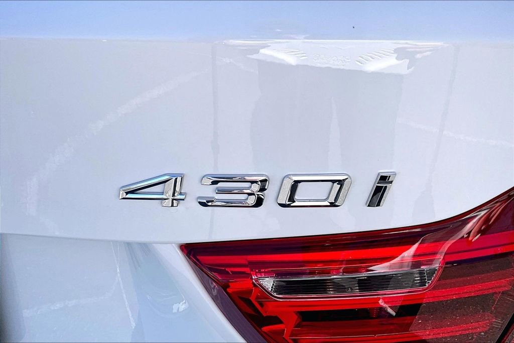 Used 2017 BMW 430i Convertible image 21