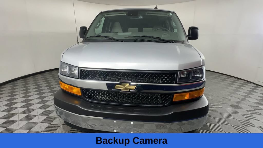 Used 2025 Chevrolet Express 2500 LT w/ LT Preferred Equipment Group RWD image 5