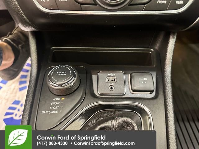 Used 2019 Jeep Cherokee Overland w/ Technology Group image 26