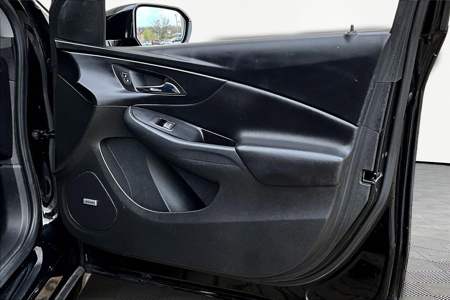 Used 2018 Chevrolet Volt Premier w/ Driver Confidence Package image 24