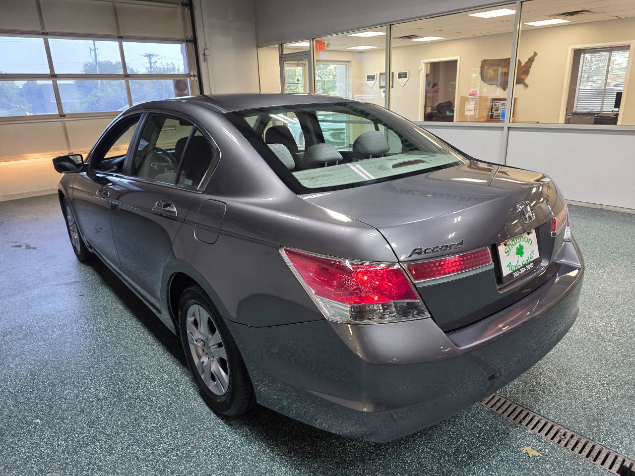 Used 2011 Honda Accord LX-P image 9