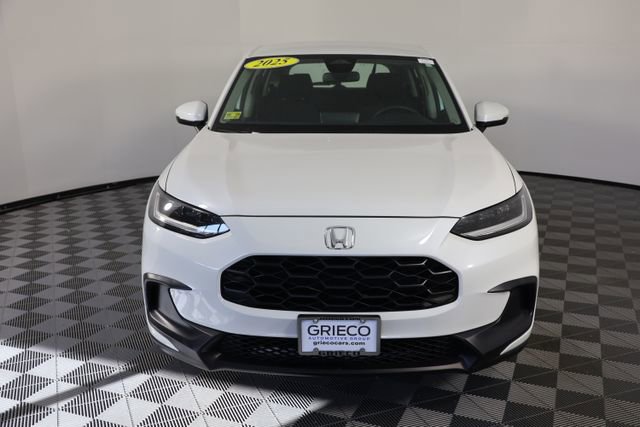 Certified 2025 Honda HR-V LX image 3