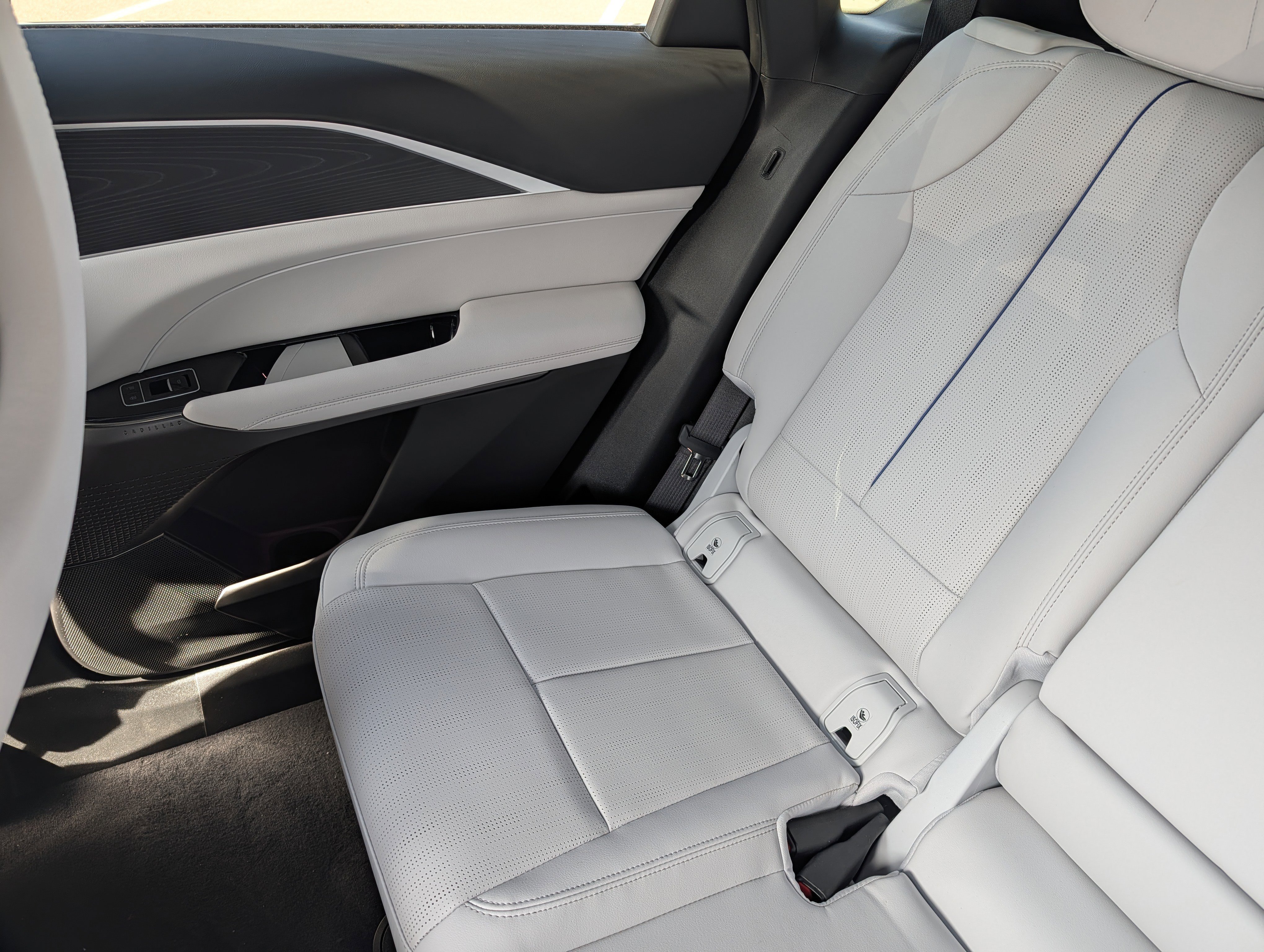 New 2026 Cadillac Lyriq Sport image 10