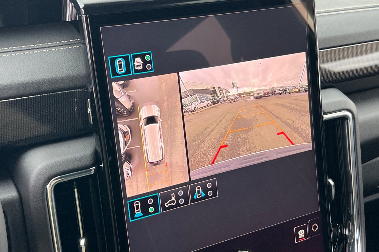 Used 2026 GMC Yukon XL Elevation w/ LPO, Floor Liner Package image 19