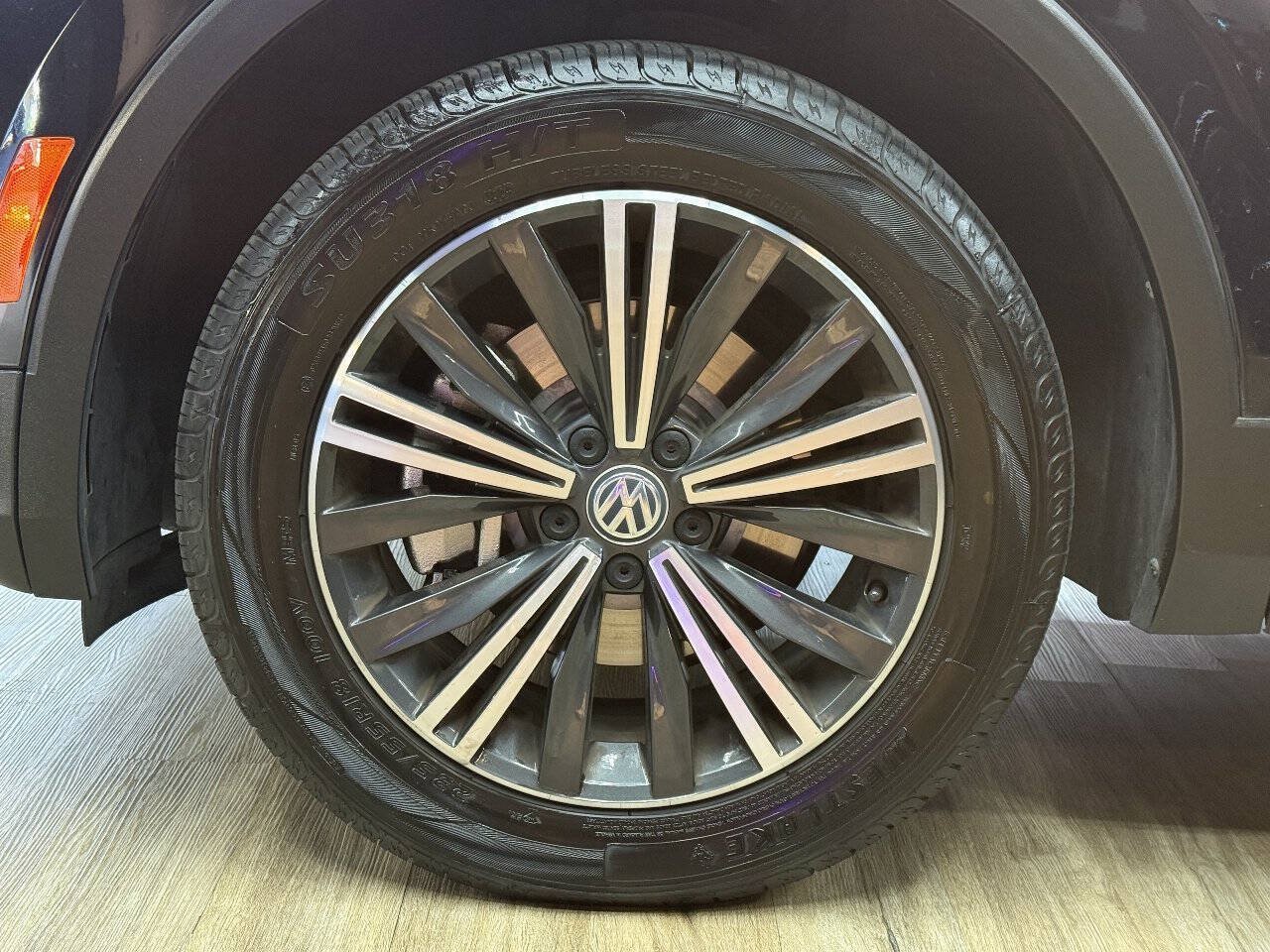 Used 2019 Volkswagen Tiguan SEL w/ 3rd Row Seat Package AWD/4WD image 25